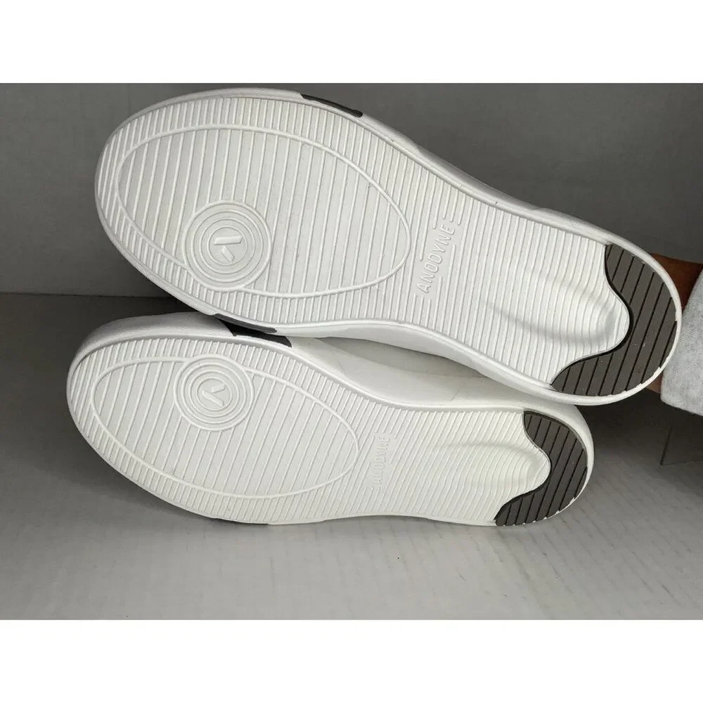 Anodyne No 27 7.5 WIDE Casual white sneaker - NEW